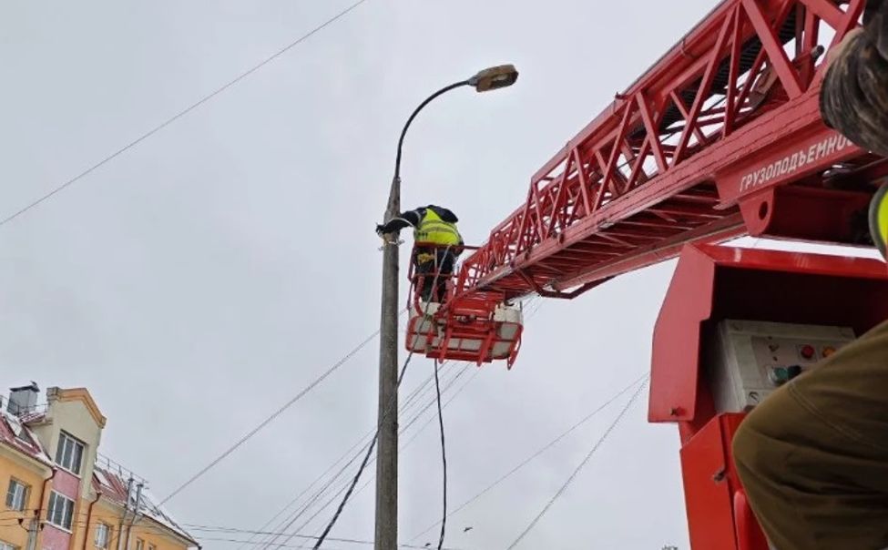 Благодаря вмешательству прокуратуры в Соляном появилось уличное освещение