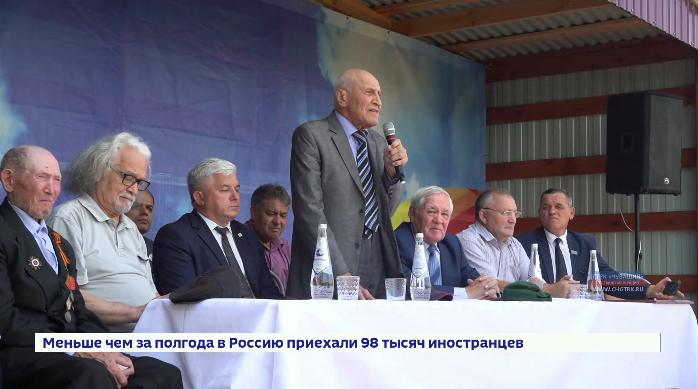 Почетным гостем всероссийского патриотического форума, который прошел в Батыревском районе, стал известный ученый Николай Дроздов Почетным гостем всероссийского патриотического форума, который прошел в Батыревском районе, стал известный ученый Николай Дроздов