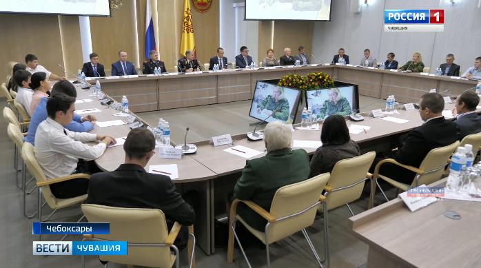 В Чувашии следить за правопорядком полицейским активно помогают дружинники В Чувашии следить за правопорядком полицейским активно помогают дружинники