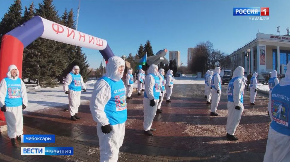 Ульяновские десантники пробежали на лыжах через Чувашию
Ульяновские десантники пробежали на лыжах через Чувашию