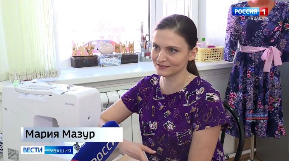 Жительница Чебоксар шьет защитные маски родным и знакомым Жительница Чебоксар шьет защитные маски родным и знакомым