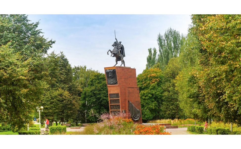 Чебоксарскому памятнику Чапаеву исполнилось 60 лет
