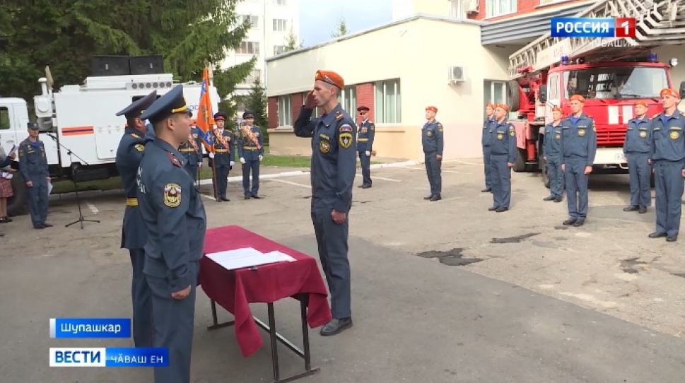 Чрезвычайлӑ лару-тӑру министерствин Чӑваш Енри управленийӗ ҫӗнӗ машинсемпе пуянланчӗ Чрезвычайлӑ лару-тӑру министерствин Чӑваш Енри управленийӗ ҫӗнӗ машинсемпе пуянланчӗ