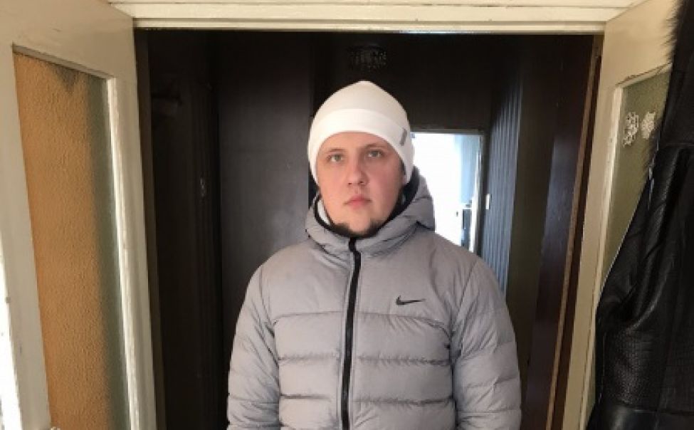 В Чебоксарах задержали дебошира, устроившего драку в автобусе В Чебоксарах задержали дебошира, устроившего драку в автобусе