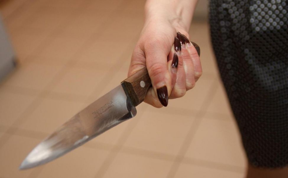 22-летняя жительница Марпосада напала с ножом на свою мать