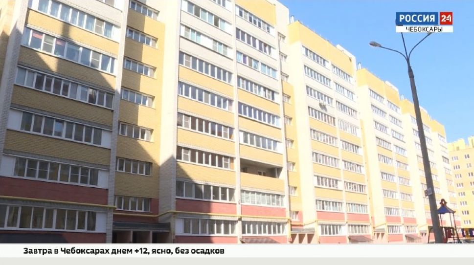 Подвалы жилого дома в Чебоксарах каждую весну заполняет вода Подвалы жилого дома в Чебоксарах каждую весну заполняет вода