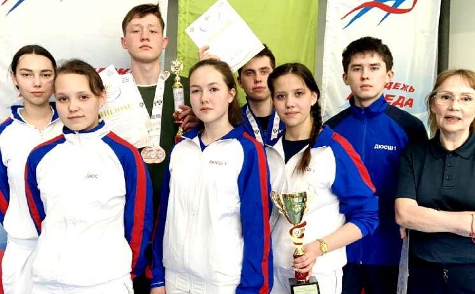 Бадминтонисты Чувашии заняли 3 общекомандное место окружного этапа Спартакиады молодежи России Бадминтонисты Чувашии заняли 3 общекомандное место окружного этапа Спартакиады молодежи России