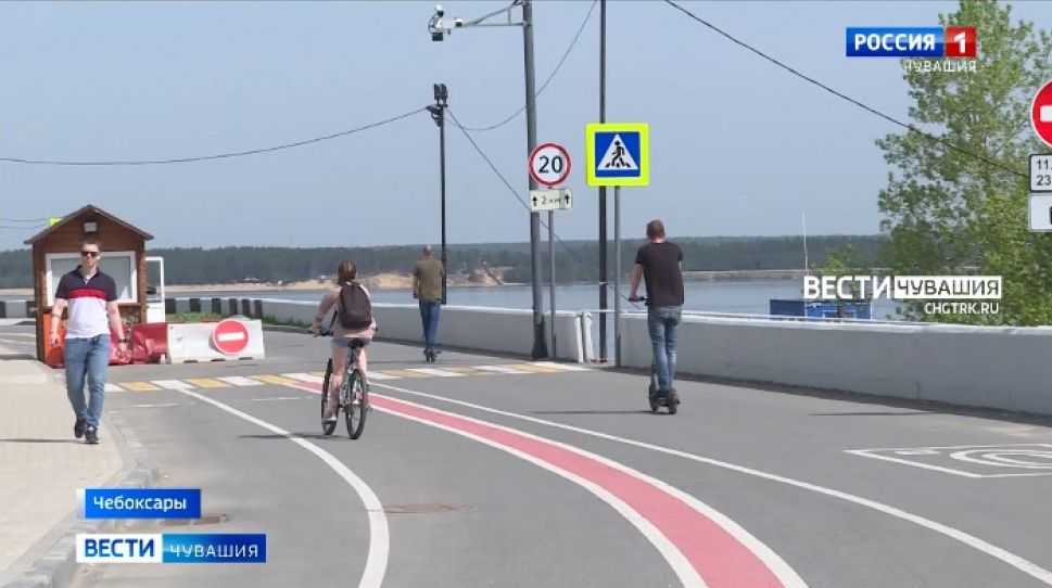 Чебоксарские власти хотят ограничить скорость езды на электросамокатах Чебоксарские власти хотят ограничить скорость езды на электросамокатах