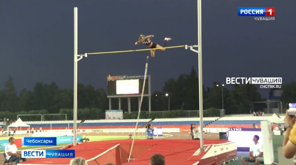 Прыгунья с шестом из Чувашии выиграла чемпионат России по легкой атлетике Прыгунья с шестом из Чувашии выиграла чемпионат России по легкой атлетике