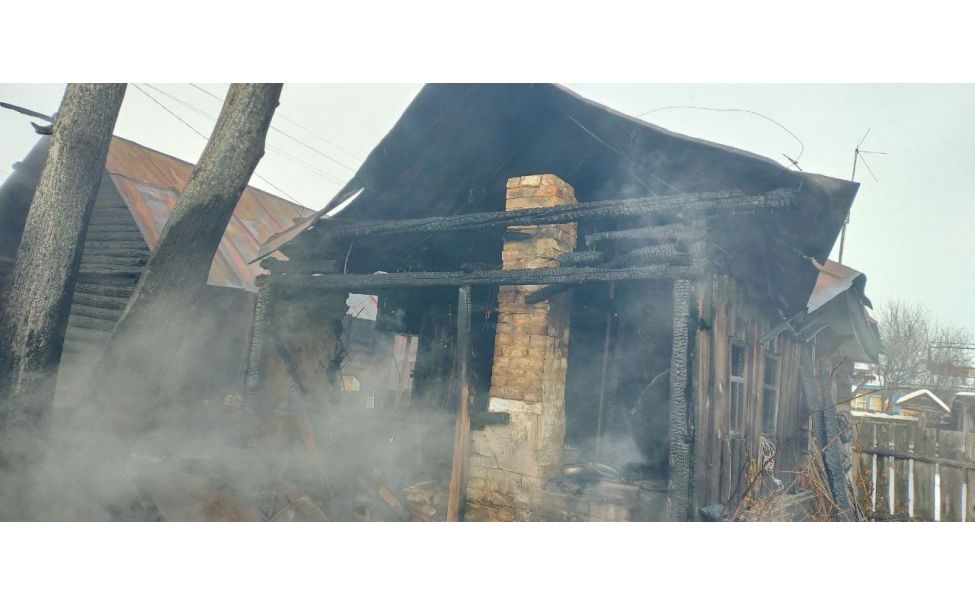В Чувашии в пожарах за сутки погибли 2 человека