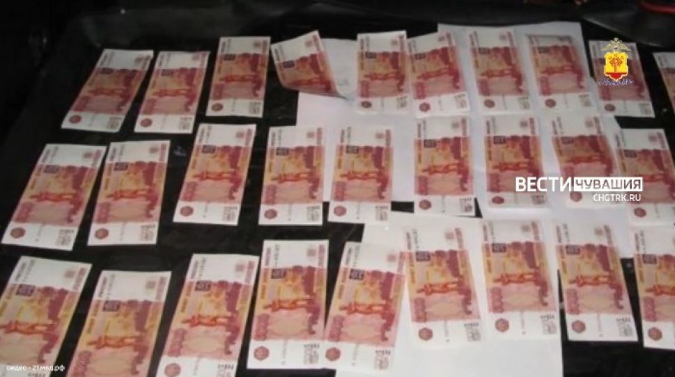 В Чебоксарах задержали фальшивомонетчиков из Татарстана В Чебоксарах задержали фальшивомонетчиков из Татарстана