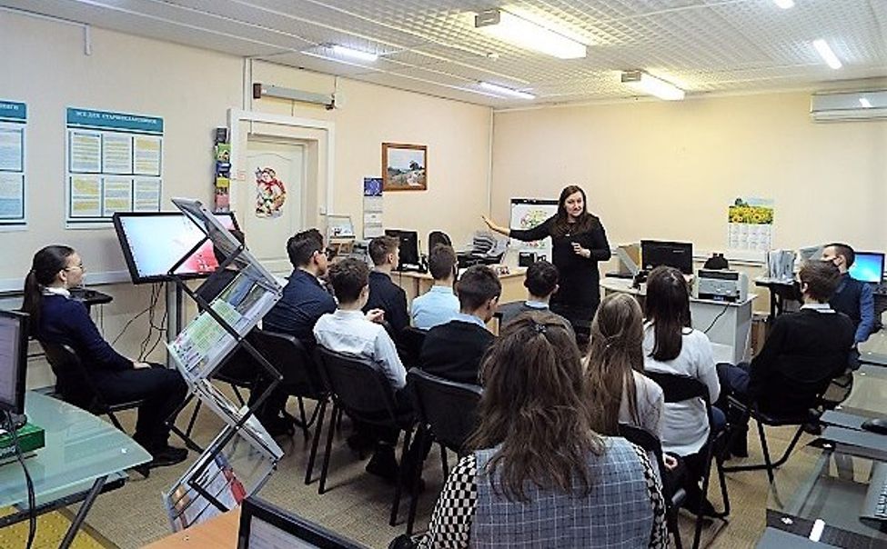 В Чувашии с начала года через Центры занятости профориентацию прошли порядка 2,4 тысяч человек В Чувашии с начала года через Центры занятости профориентацию прошли порядка 2,4 тысяч человек