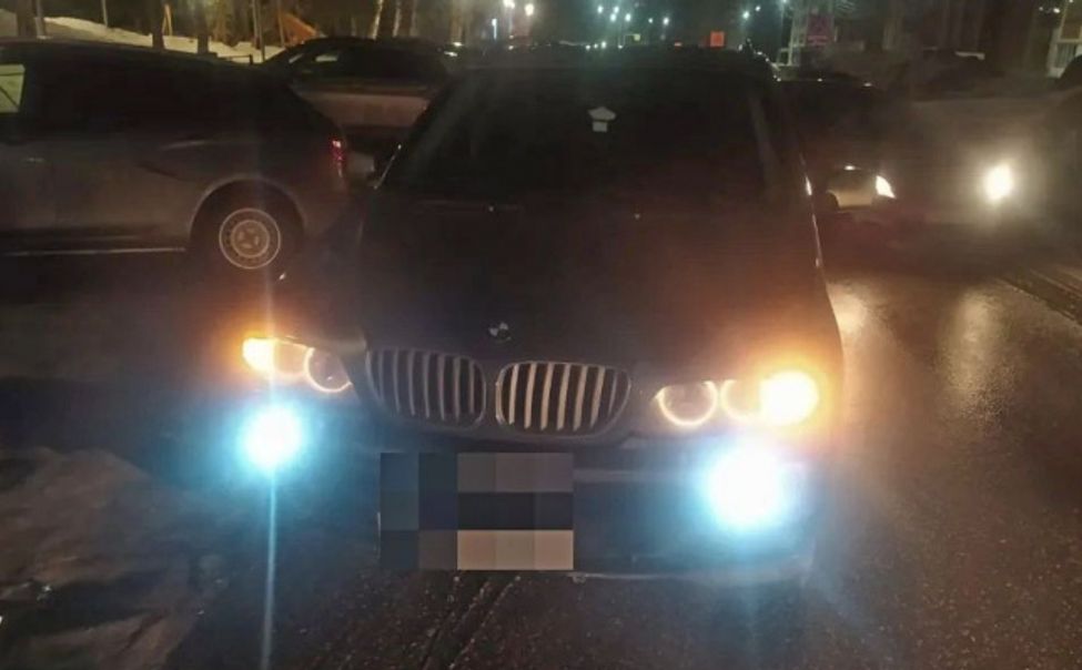 В Чебоксарах молодой водитель на BMW сбил 64-летнего пешехода