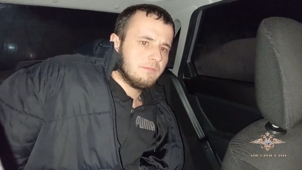Чувашские полицейские задержали мошенников, обманывавших пожилых людей Чувашские полицейские задержали мошенников, обманывавших пожилых людей