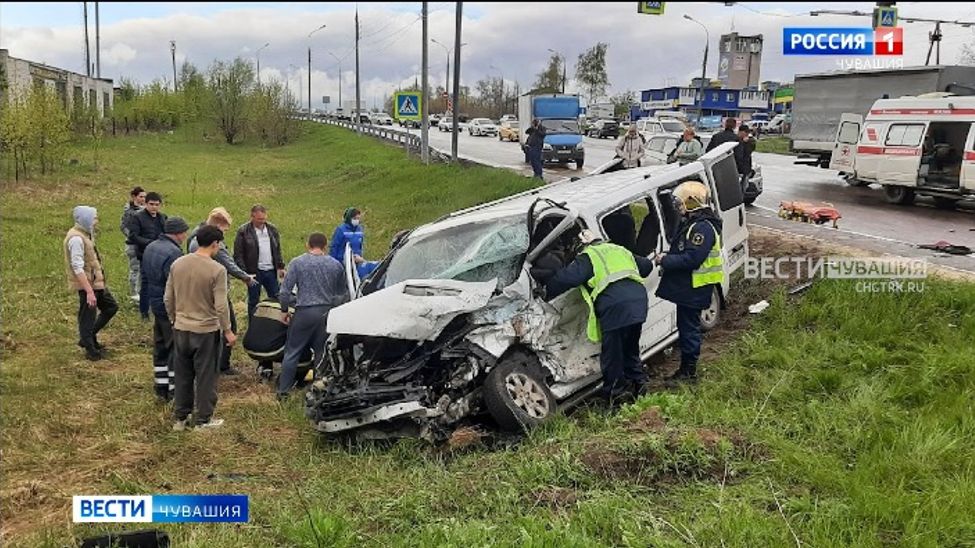 ГИБДД Чувашии уточнила число пострадавших в крупной аварии в Нижнем Новгороде ГИБДД Чувашии уточнила число пострадавших в крупной аварии в Нижнем Новгороде