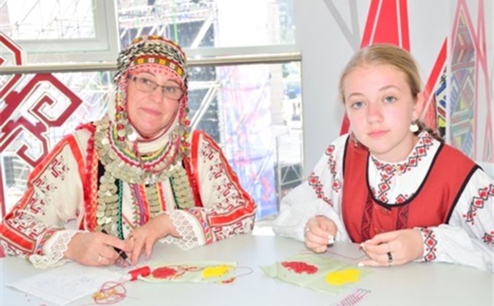 В Чебоксарах участники детской фольклориады посетили мастер-классы