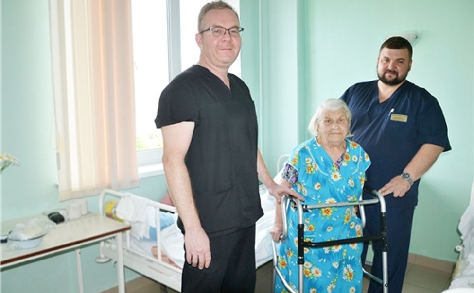 В Чебоксарах врачи прооперировали 99-летнюю пациентку с переломом бедренной кости В Чебоксарах врачи прооперировали 99-летнюю пациентку с переломом бедренной кости