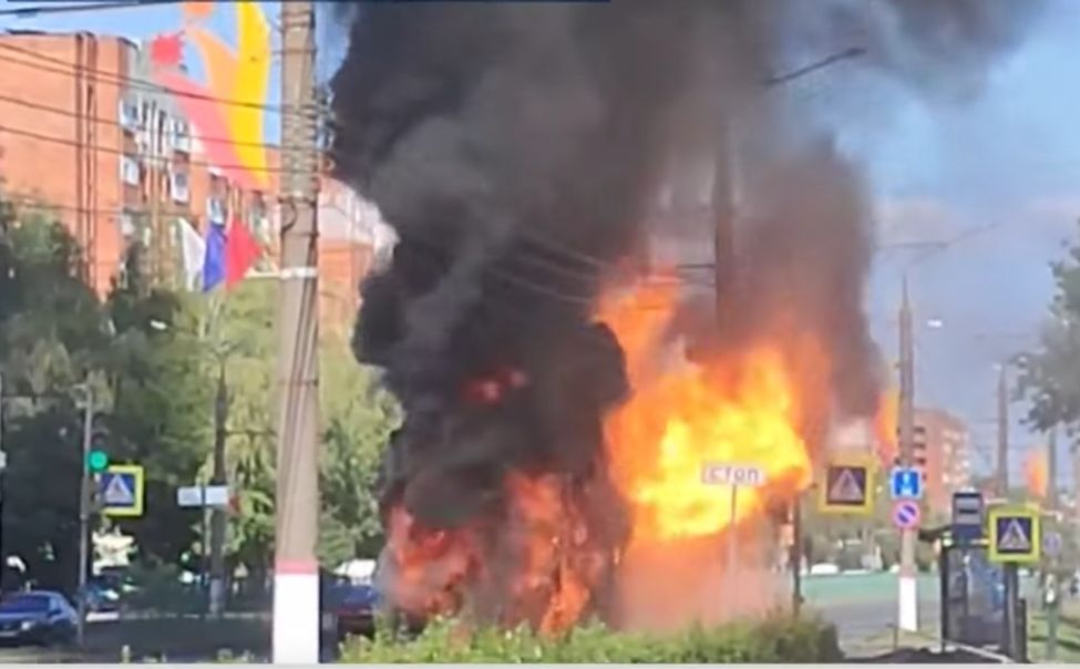 За сутки в Чувашии горели автобус, бани и дом, есть пострадавшая