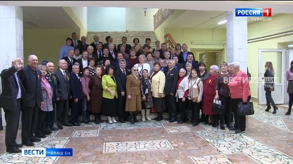 Республикӑри ӗҫпе вӑрҫӑ, хӗҫ-пӑшаллӑ ҫар тата йӗрке хуралӗн ветеранӗсен канашӗ 35 ҫул тултарчӗ Республикӑри ӗҫпе вӑрҫӑ, хӗҫ-пӑшаллӑ ҫар тата йӗрке хуралӗн ветеранӗсен канашӗ 35 ҫул тултарчӗ