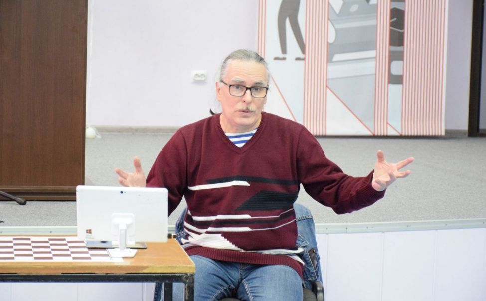 Режиссер из Санкт-Петербурга провел встречу с начинающими актёрами Чувашии Режиссер из Санкт-Петербурга провел встречу с начинающими актёрами Чувашии