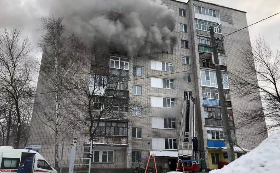 После пожара в чебоксарском общежитии госпитализированы 7 пострадавших