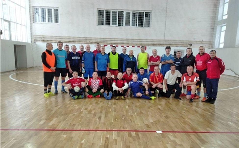 В Чебоксарах регулярно проводятся турниры по мини-футболу среди ветеранов 60 лет и старше