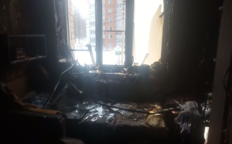Спасатели вывели из горящего чебоксарского общежития 8 человек 