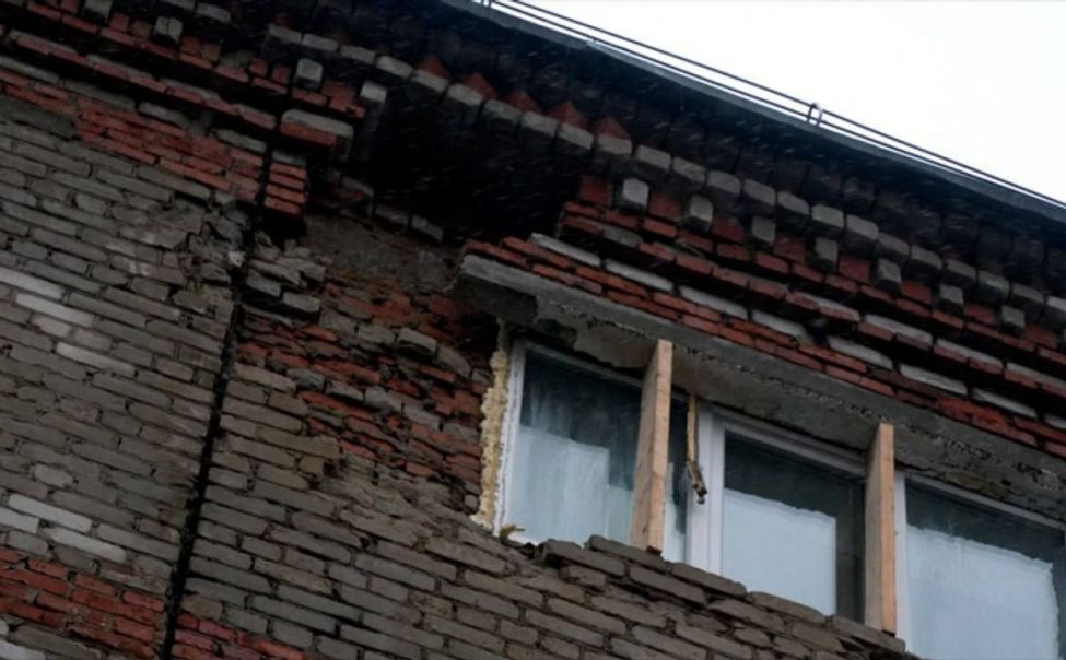 В Чебоксарах по факту обрушения кладки одного из домов возбуждено уголовное дело
