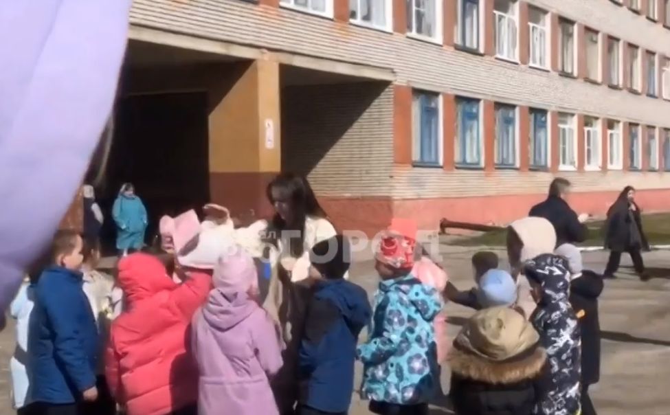 В Новочебоксарске из-за спам сообщений о минировании эвакуировали школы и детсады