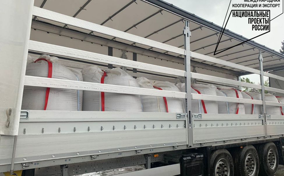 Из Чувашии за рубеж отправлено 40 тонн льна