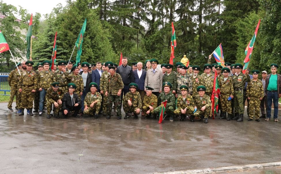 В Чебоксарском округе отметили День пограничника