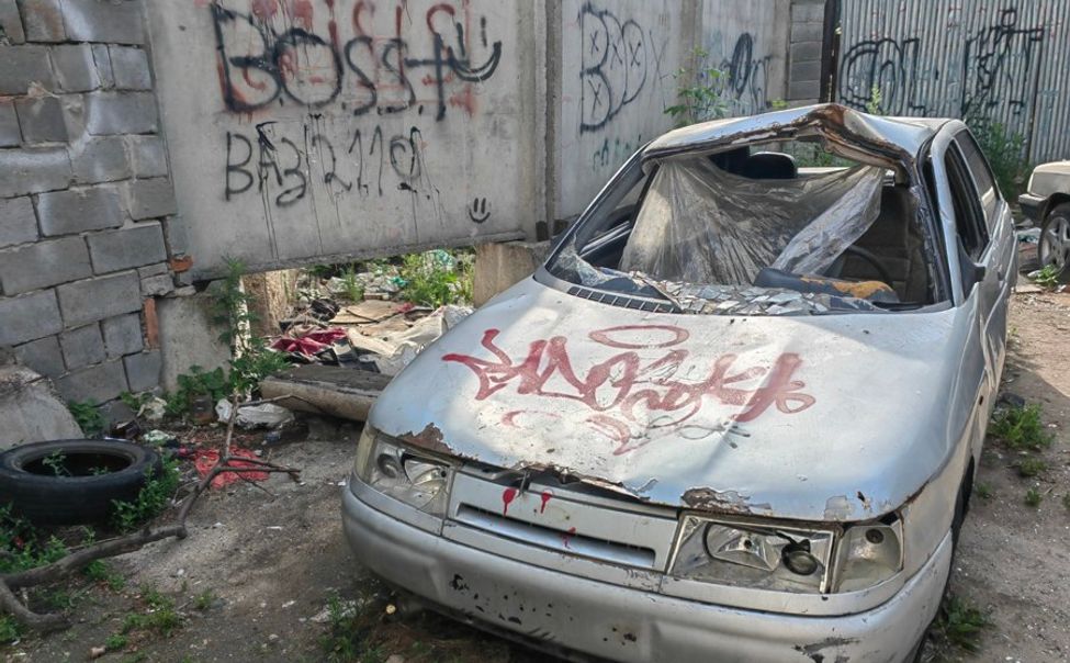 В Чебоксарах разыскивают владельцев брошенных автомобилей