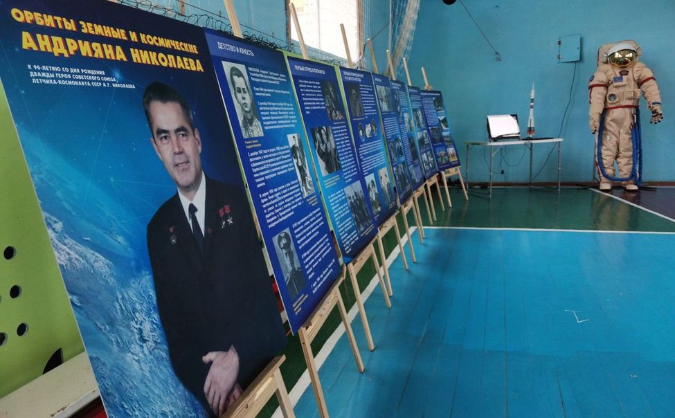 Передвижной музей космонавтики посетил школьные лагеря Янтиковского округа 