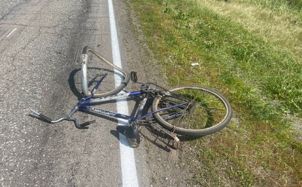 В Канашском округе при столкновении с иномаркой погиб велосипедист
