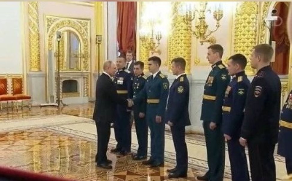 Президент России лично поздравил уроженца Чувашии с окончанием обучения