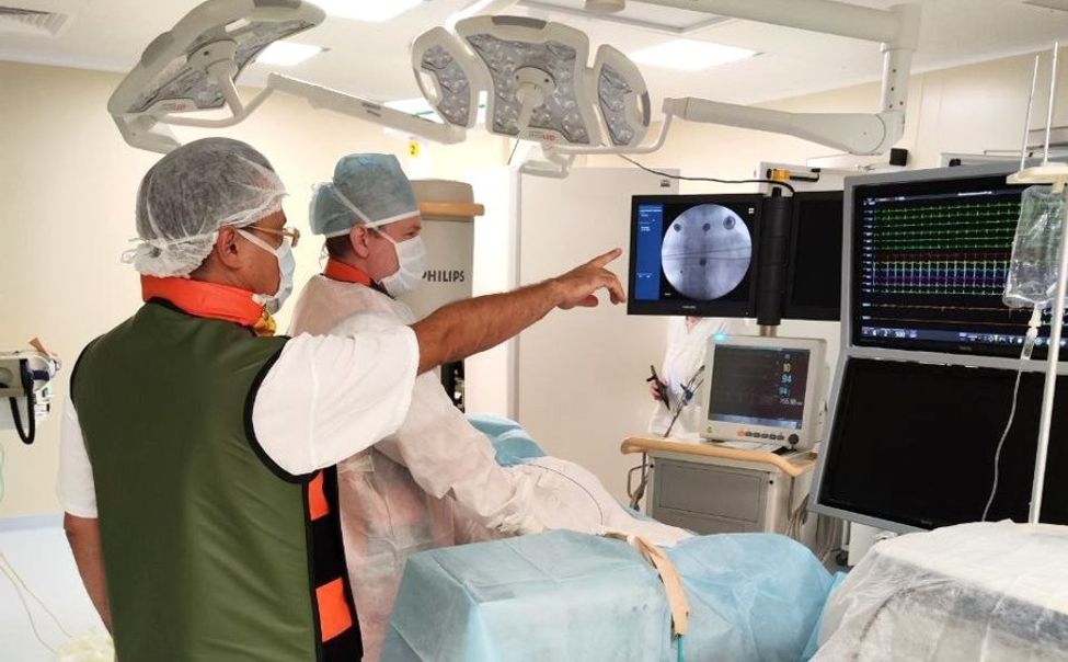В Республиканском кардиодиспансере во время мастер-класса прооперированы 11 пациентов