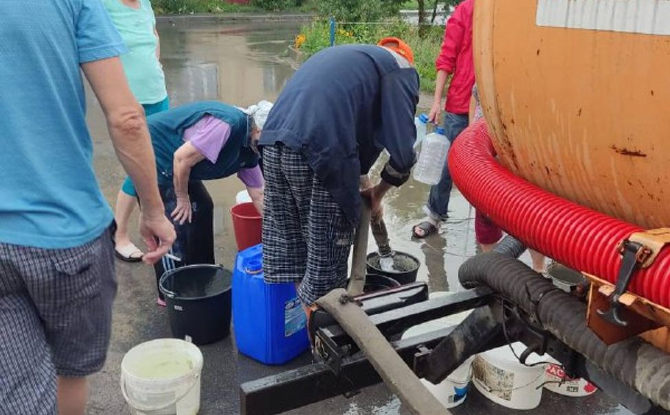 Жители Порецкого из-за аварии остались без воды на несколько дней