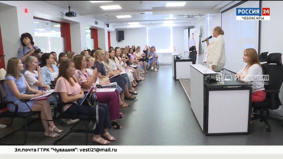 В Чебоксарах стартовал образовательный проект "Мама-предприниматель" В Чебоксарах стартовал образовательный проект "Мама-предприниматель"