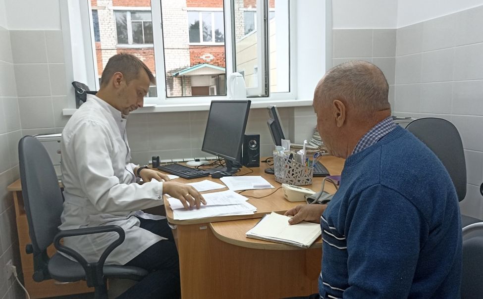 Врач-онколог осмотрел пациентов Моргаушской районной больницы