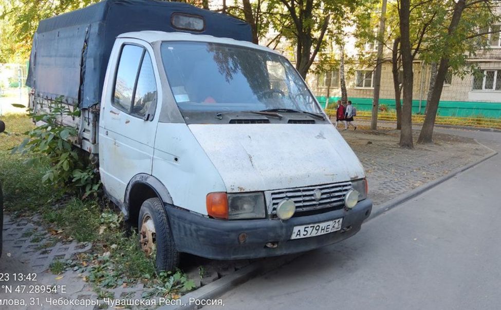 В Чебоксарах разыскивают владельцев брошенных машин