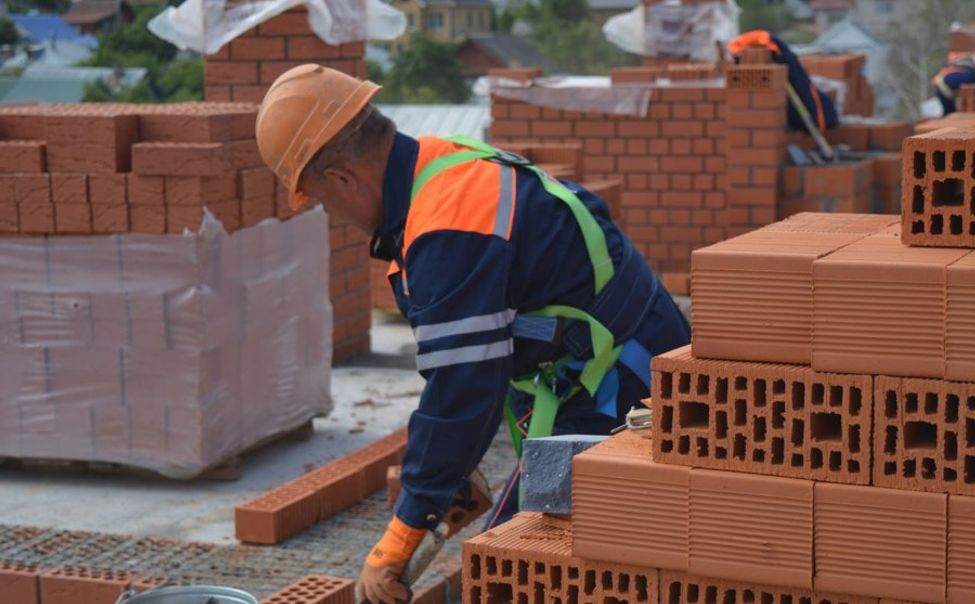 Чувашия вошла в ТОП-10 регионов России по росту объемов строительных работ
