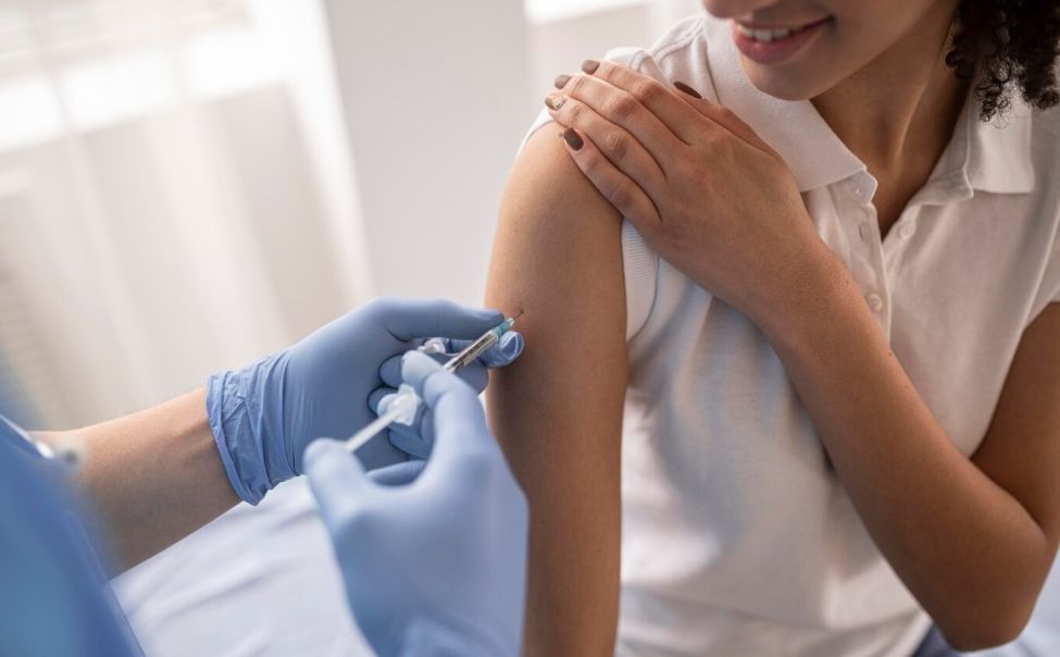 В Чувашию поступило более 216 тысяч доз вакцины от гриппа
