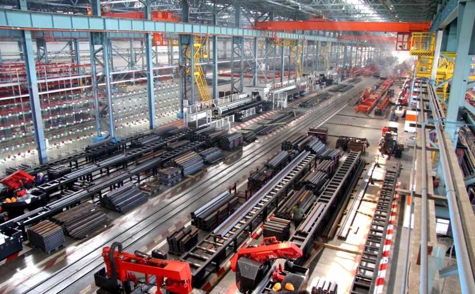 В Канаше автопогрузчик наехал на рабочего. Мужчина получил тяжелые травмы В Канаше автопогрузчик наехал на рабочего. Мужчина получил тяжелые травмы