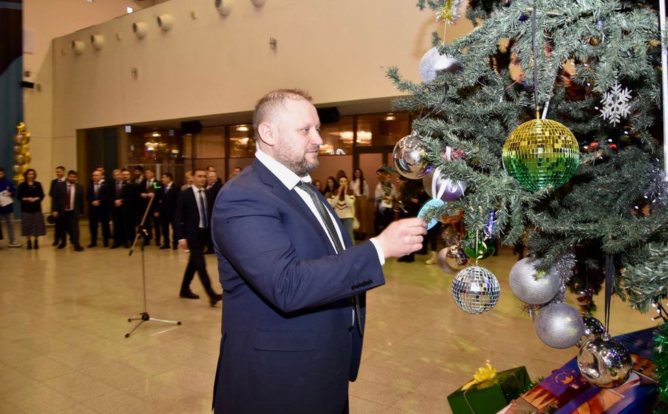 Министр строительства обеспечит экипировкой будущую звезду чувашского футбола