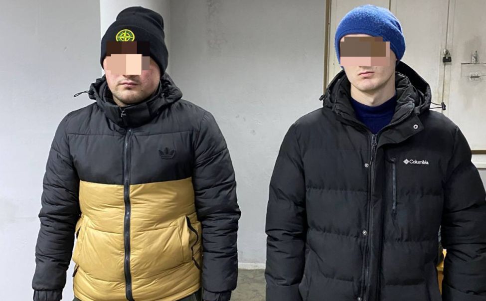 Сотрудники ГИБДД, оформляя ДТП, поймали двух чебоксарцев с фальшивыми правами