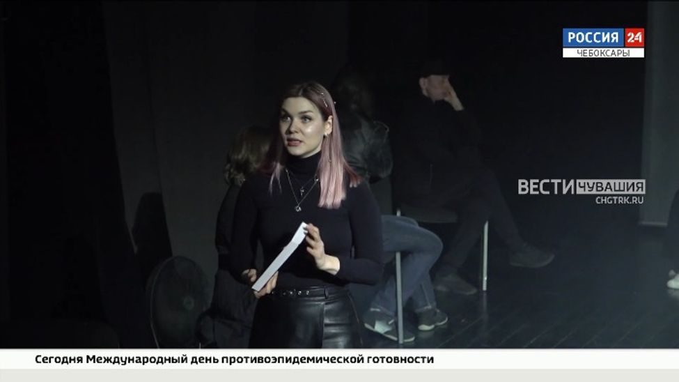 Спектакль "Вещь", поставленный на сцене Чебоксарского камерного театра, собирает аншлаги Спектакль "Вещь", поставленный на сцене Чебоксарского камерного театра, собирает аншлаги