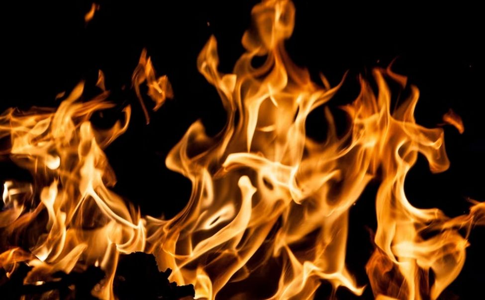 В Вурнарском районе расследуют смертельный пожар с девятью пострадавшими