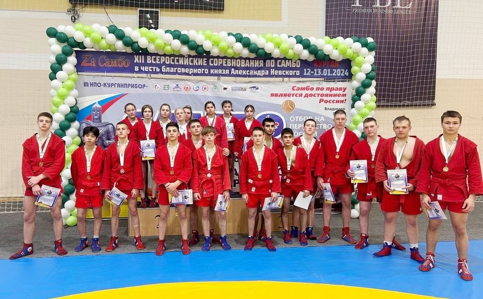 Чувашские самбисты завоевали 7 медалей Всероссийских соревнований