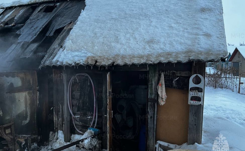 Житель Красноармейского устроил пожар, оставив включенной электроплиту