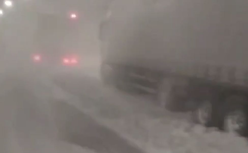 Из-за снегопада временно перекрыто движение по М-12 от Чувашии до Татарстана